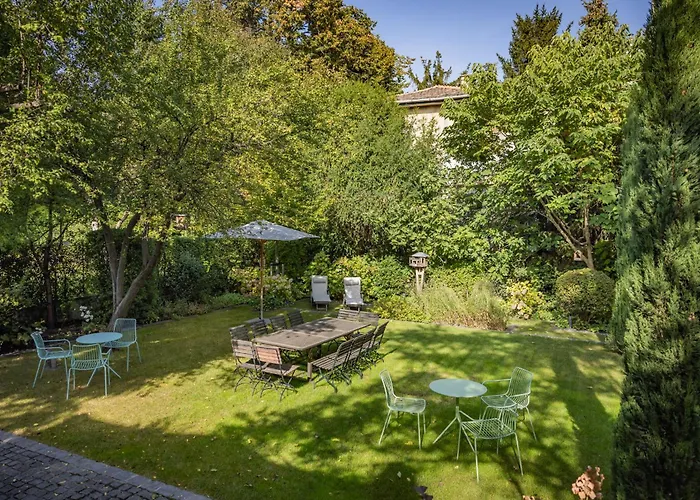 Bagatelle Gardenhouse
