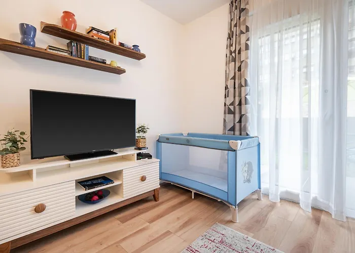 Peter Apartment With Terrace