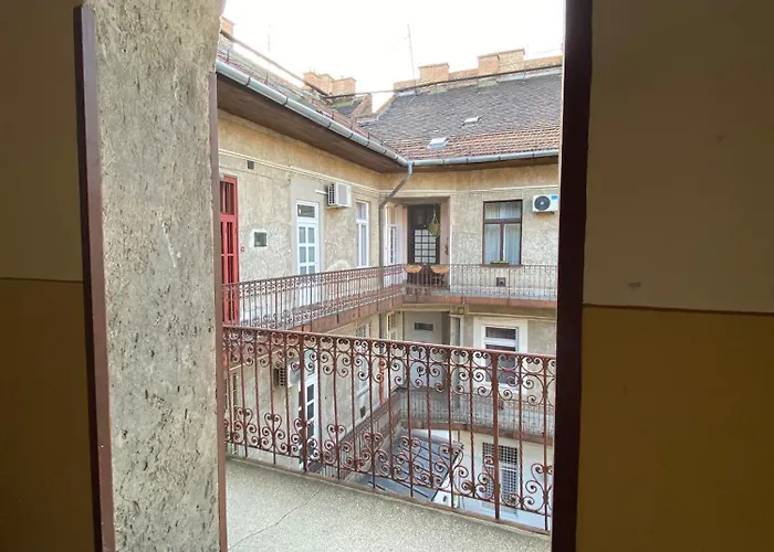 Birdie 3-Bdr Apartment