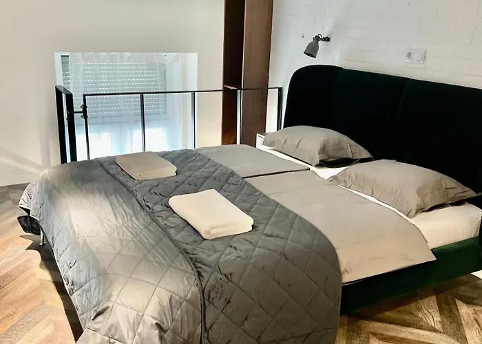 Awesome Loft - King Street