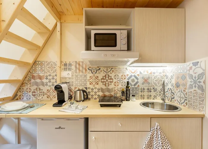 Mezzanine Apartments - Air Conditioned Studios