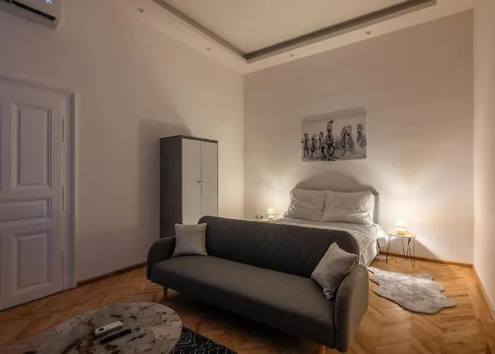 Dizsu'S Place
