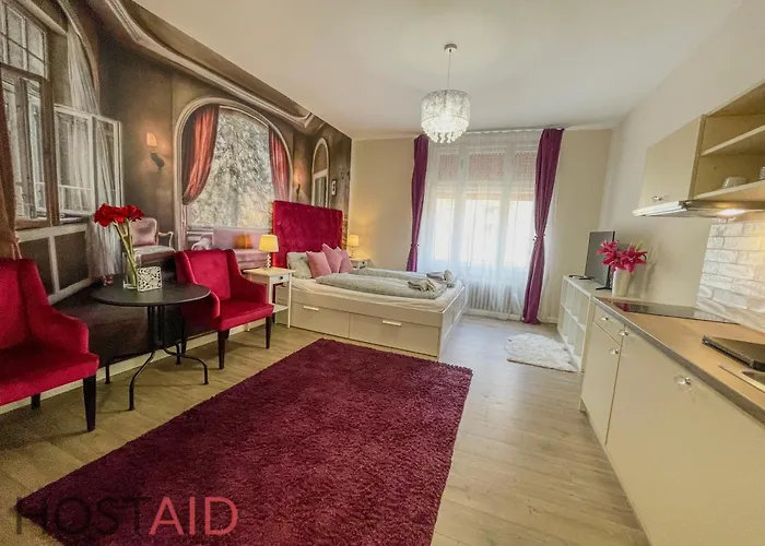 Dh30 s - Budapest - Hostaid