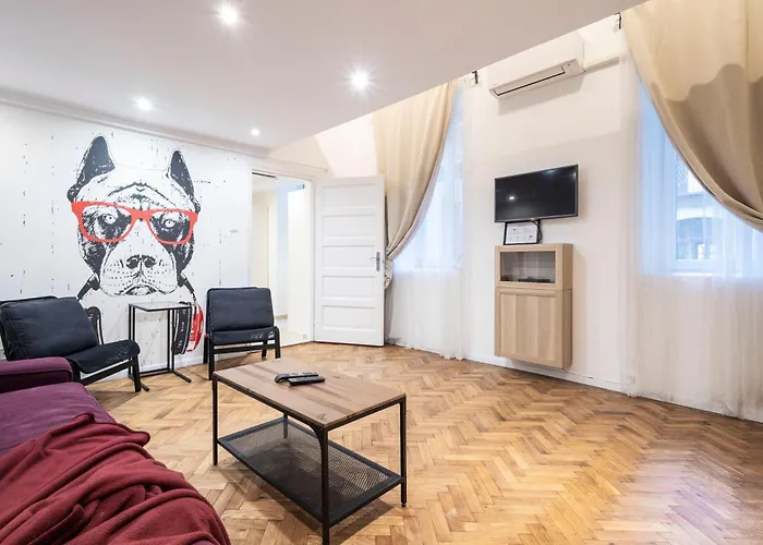Beautiful Home At Basilca 3-4