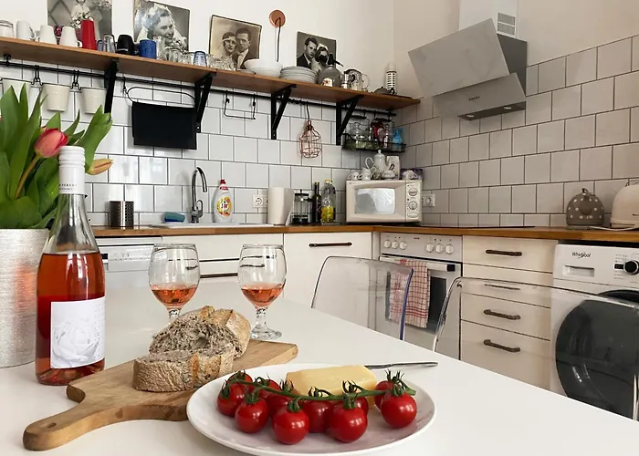 Nice "Trabi" Apartment In The City