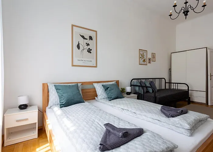 Urania Apartments