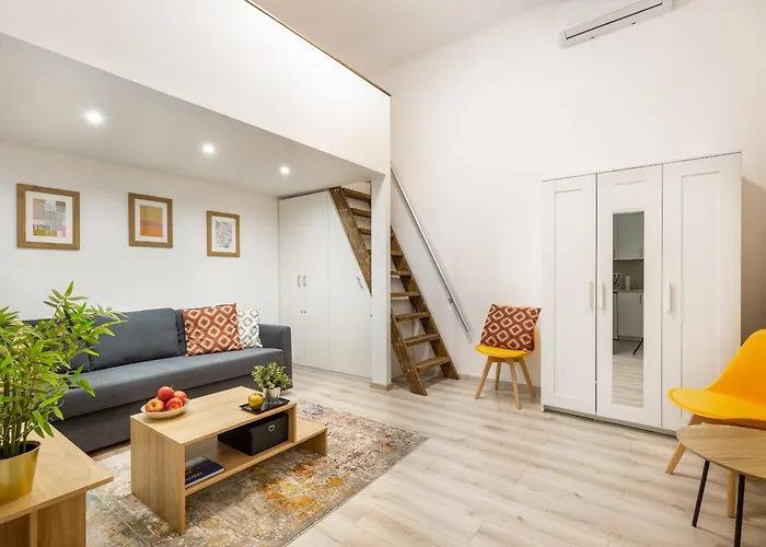 Cosy Home By Stn