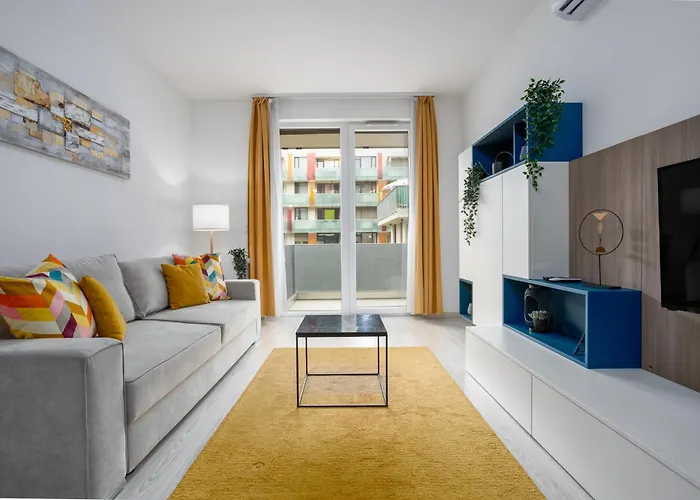 Atriumresidences With Freeparking, Ac, Balcony And Wi-Fi