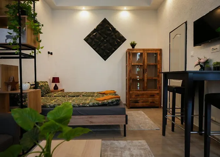 Ruinbar Nights City Style Residence With Ac