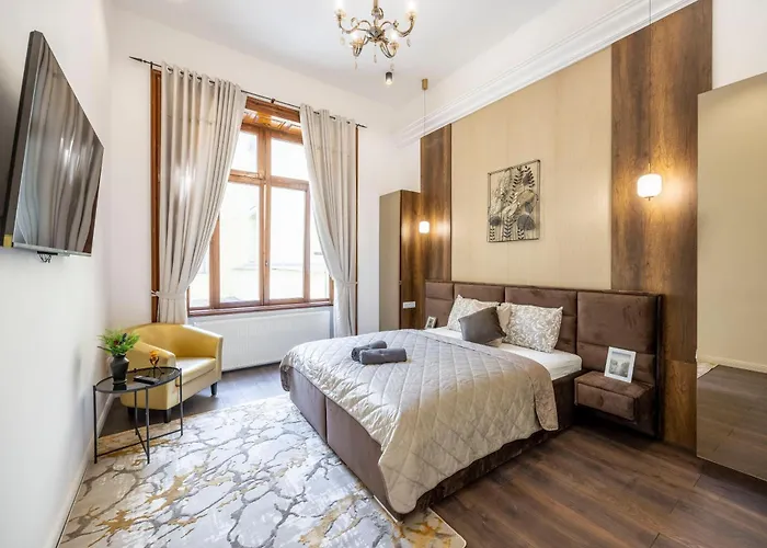 Classy Quentin Dream Home In The Heart Of