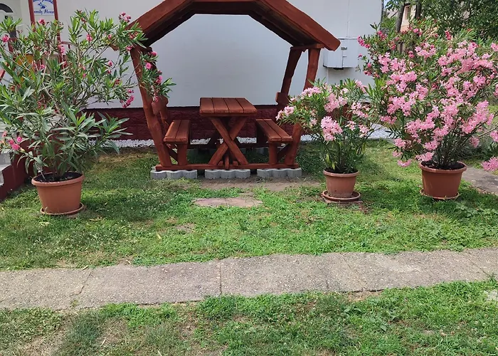 Rákos-patak Family House