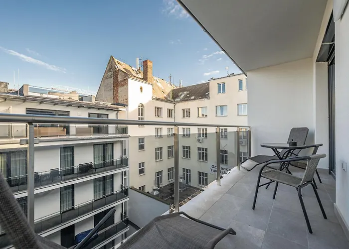 Condos With Garage And Balcony In City Center
