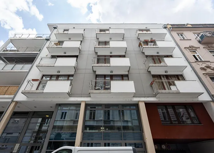 Home Of Serenity - 2 Bdr, Free Parking And Terrace