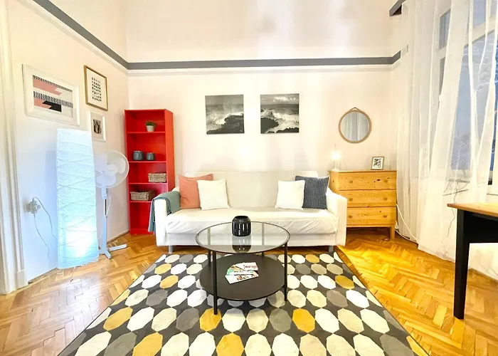 Westend Cosy Home Apartment In The City Centre Long Term