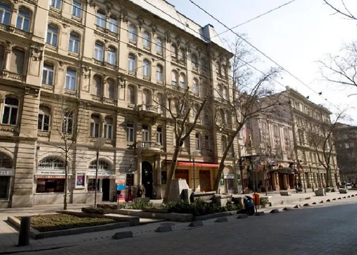 Broadway Near Opera