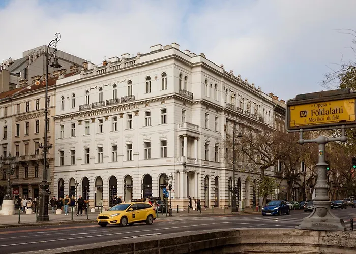 Andrassy Avenue 24 De Lux