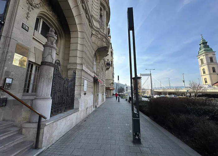 Deluxe Danube City Center Suites Next To The Fashion St'