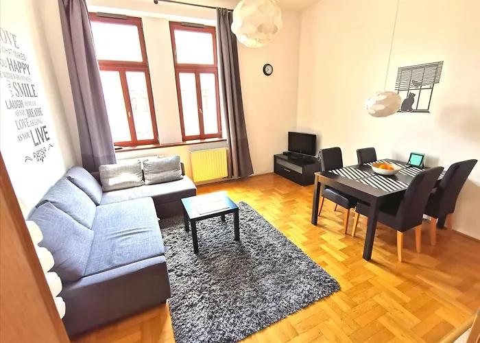 Gozsdu Apartment