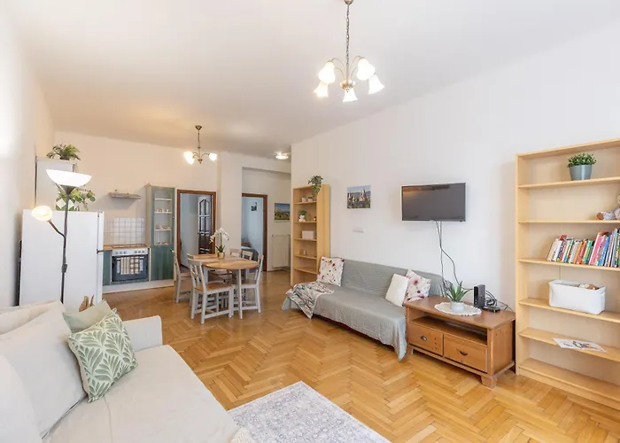 Riverside Balcony Apartment With View To Danube Budapest, Hungary