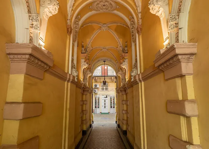 Luxury In The Central