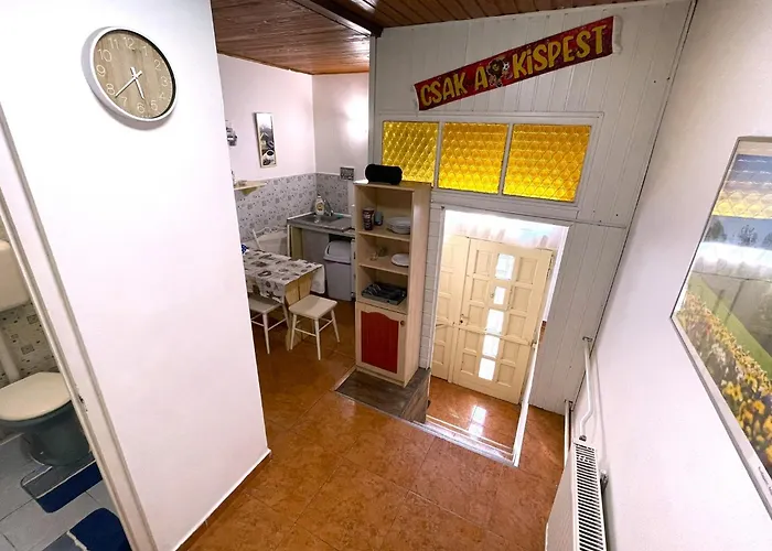 Red Locomotive Apartment