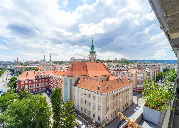 Breathtaking Panorama View 3Br Balcony