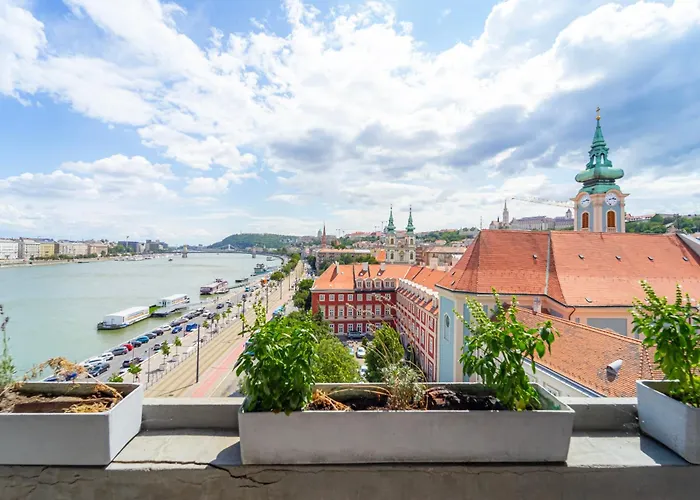 Breathtaking Panorama View 3Br Balcony
