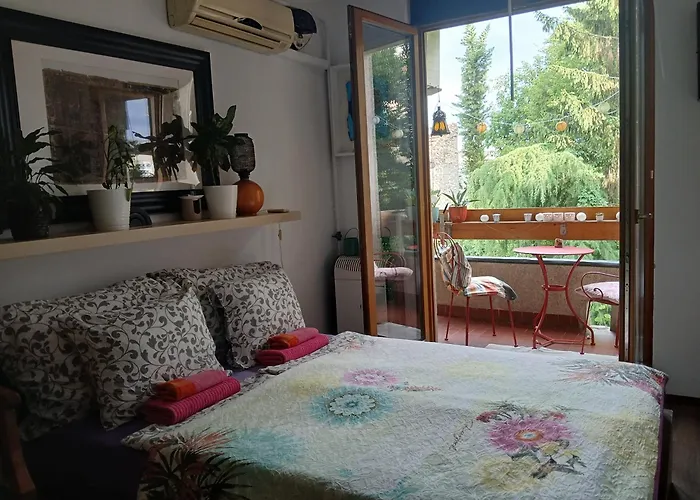 Cozy Studio At The Castle