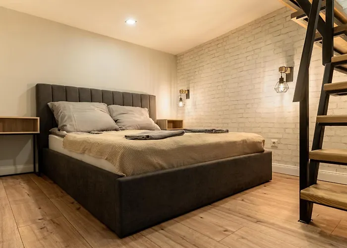 Royal Vintage Loft With 2 Bathrooms
