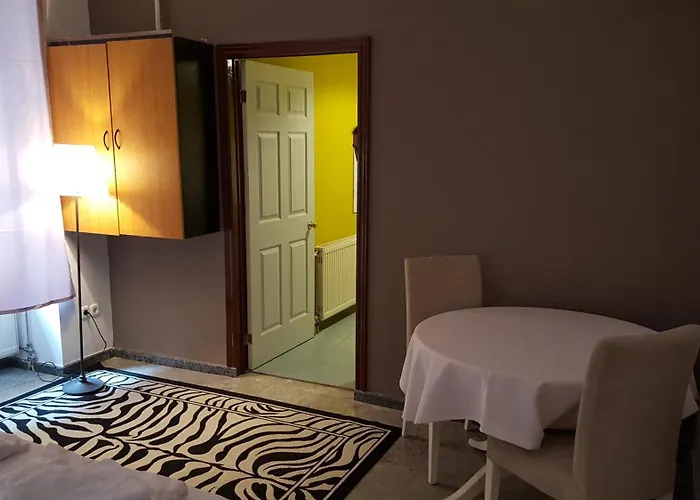 Cozy Central Retreat