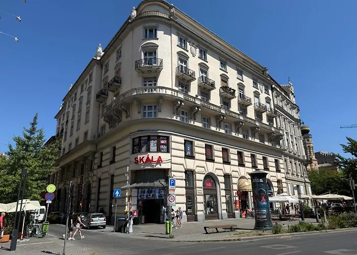 Stylish Green Studio Central Budapest