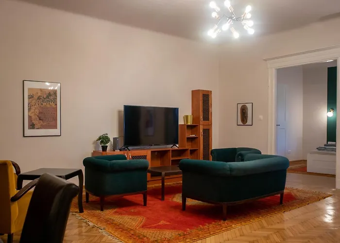 Margaret Residence