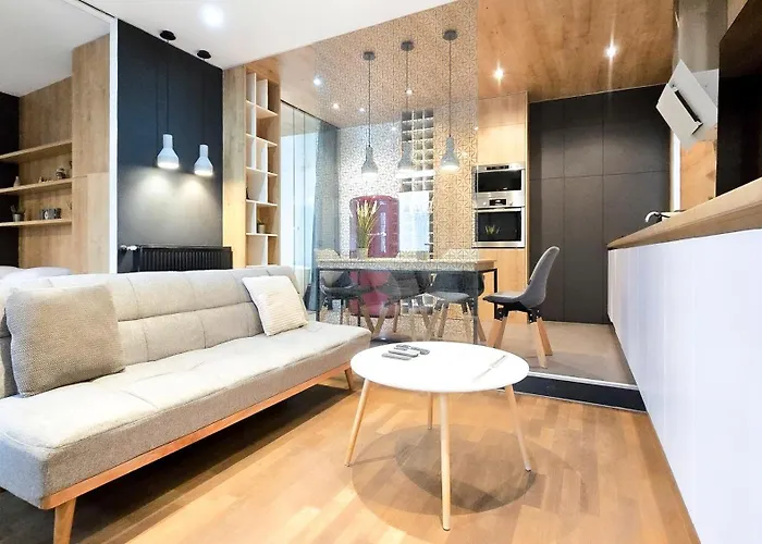 Woodnest Home With Ac