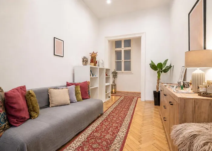 Cedar Inn Budapest - Palace District