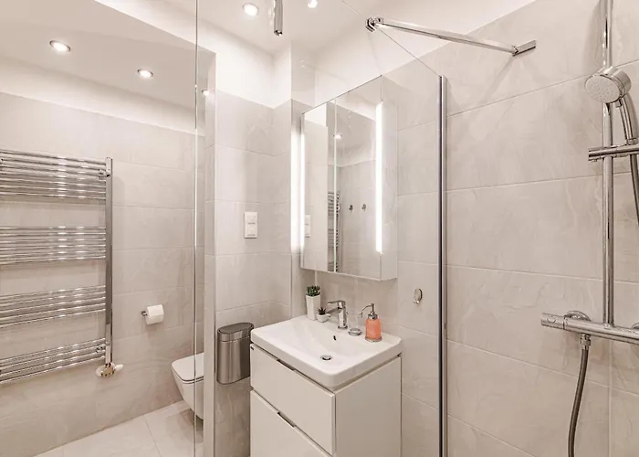 Luxury Tropical Apartment At Budapest