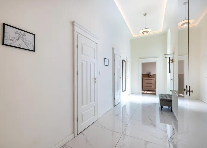 Jenny Luxury Two Bedrooms .