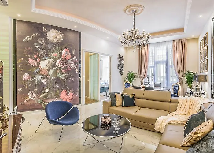 Bp Residence Danube Riverbank