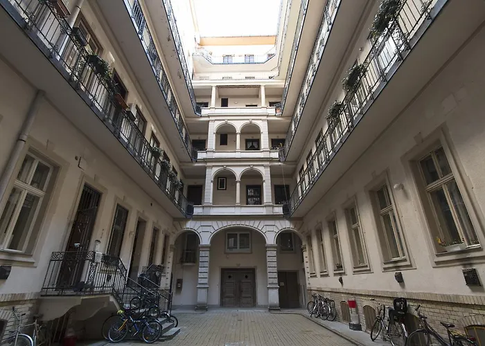 Apartment Near The Heroes Square