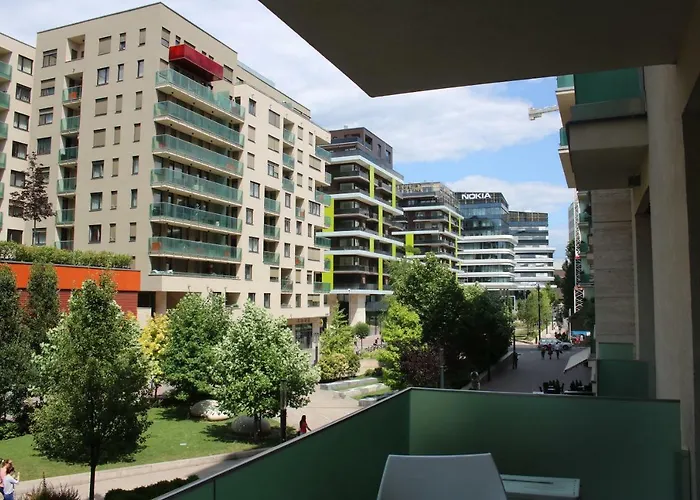 Corvin Holiday Apartments