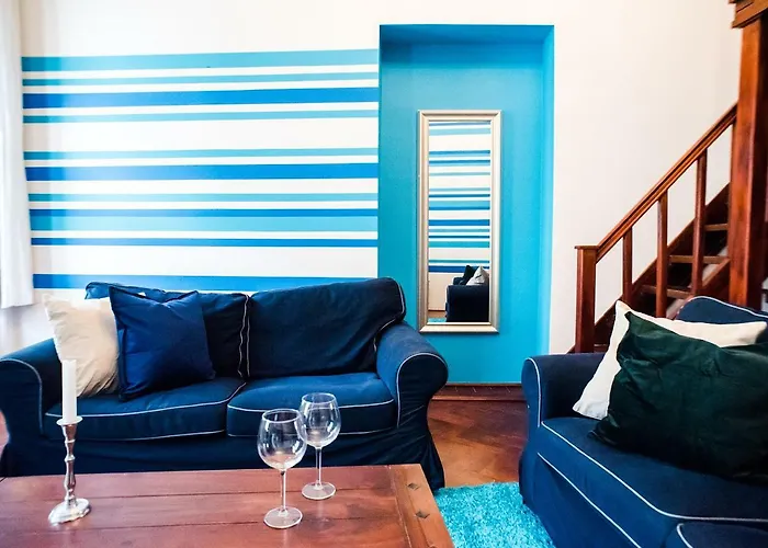 Indigo Apartment With Free Parking
