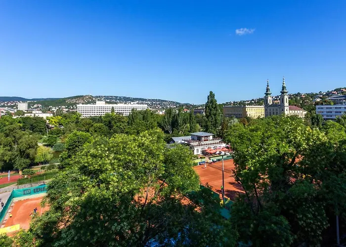 Lakeside Residences 1 Min From Metro