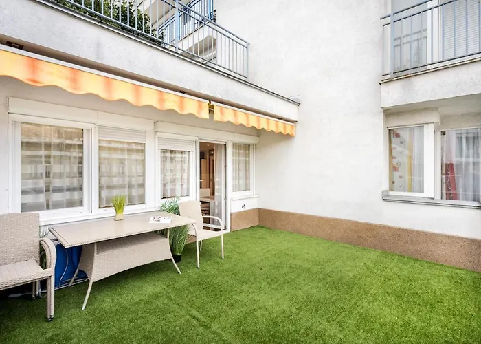 Bpr Garay Suite With Rooftop Terrace & A/C